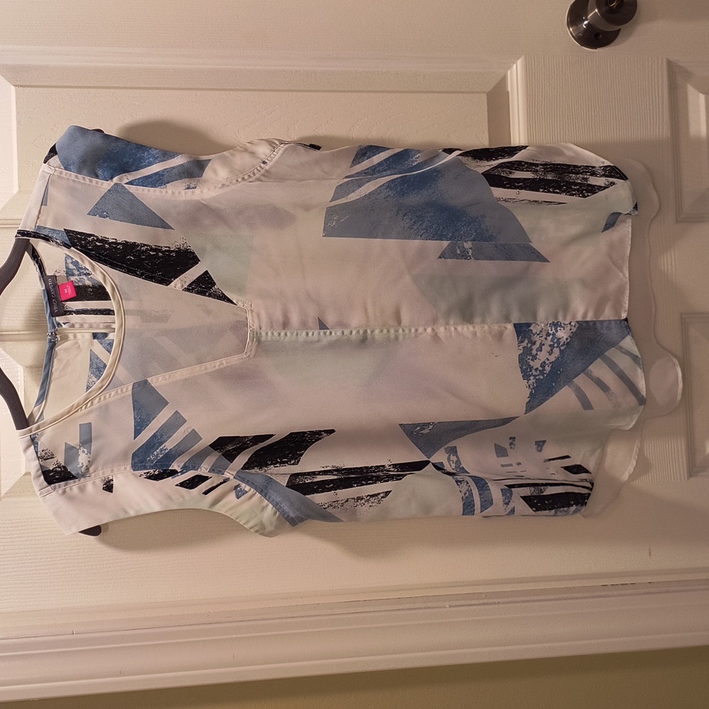 Vince Camuto Graphic Blouse